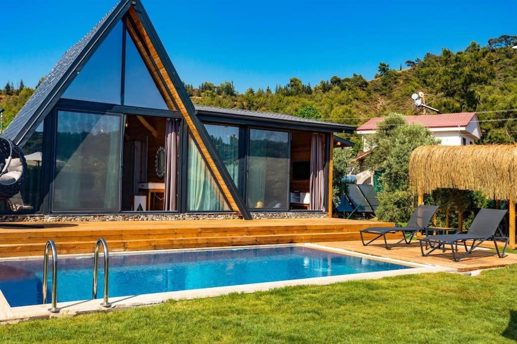 Villa Zeytin Havuzlu Jakuzili Fethiye Exterior foto